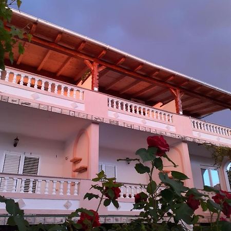 Apartments Balen Barbat na Rabu Екстериор снимка