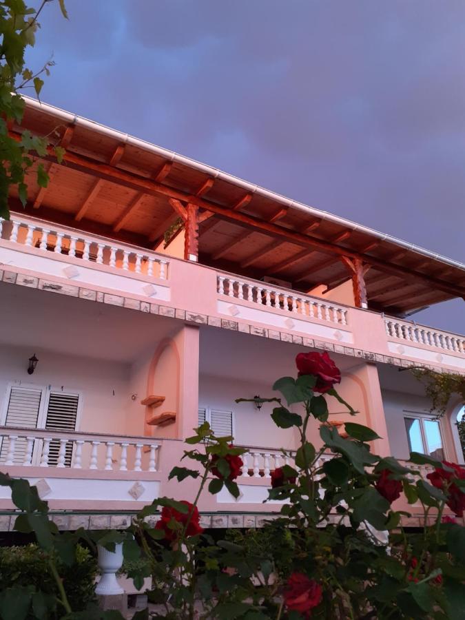 Apartments Balen Barbat na Rabu Екстериор снимка